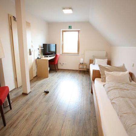 Leidringer Gaestehaus Gmbh Rosenfeld ภายนอก รูปภาพ