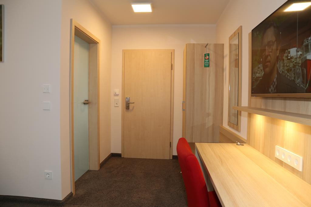 Leidringer Gaestehaus Gmbh Rosenfeld ห้อง รูปภาพ