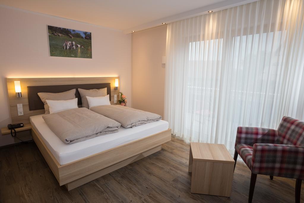 Leidringer Gaestehaus Gmbh Rosenfeld ห้อง รูปภาพ