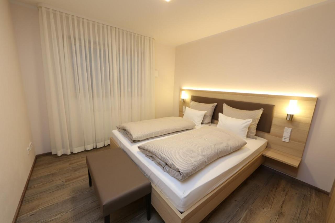 Leidringer Gaestehaus Gmbh Rosenfeld ภายนอก รูปภาพ