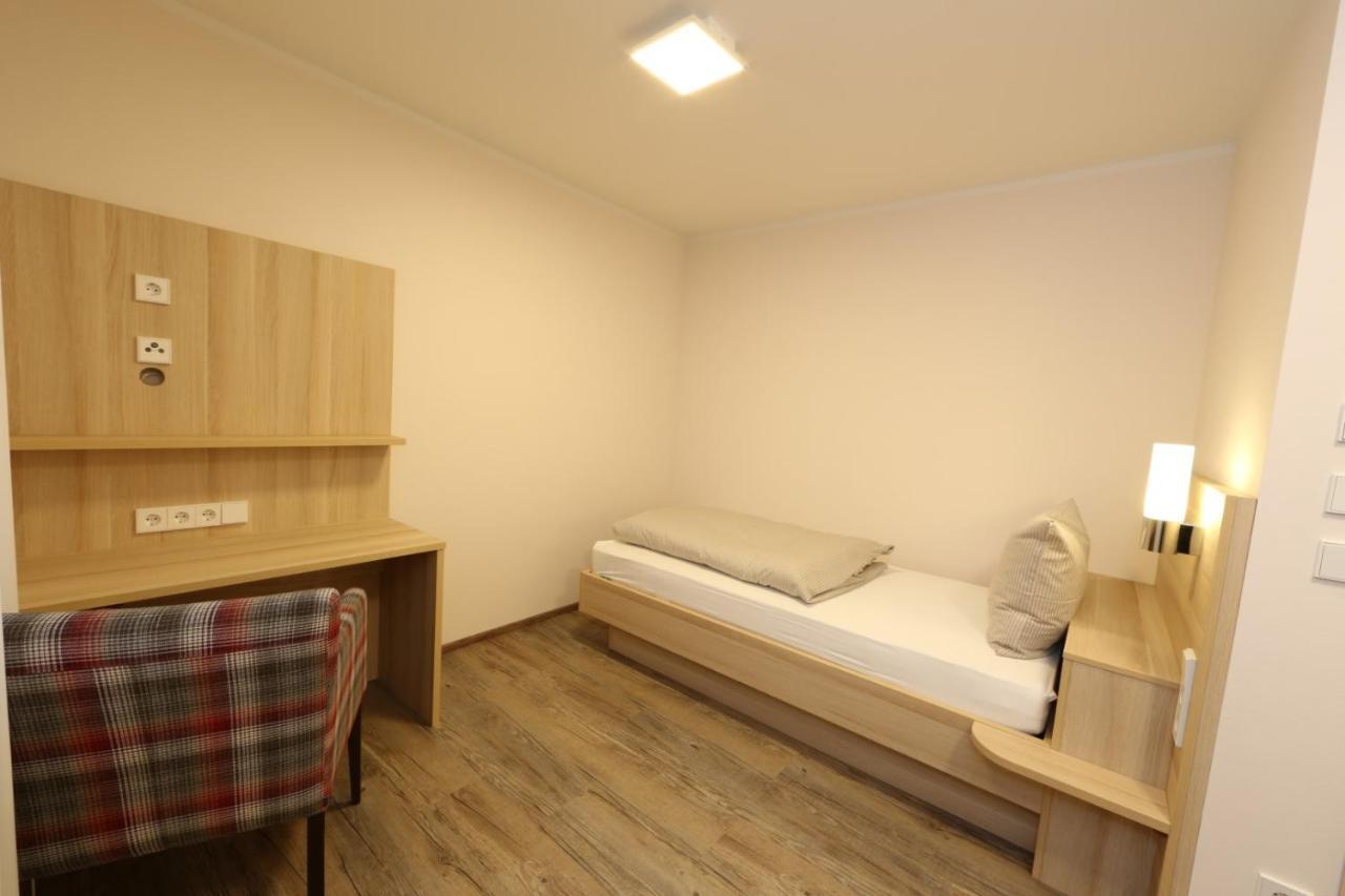 Leidringer Gaestehaus Gmbh Rosenfeld ภายนอก รูปภาพ